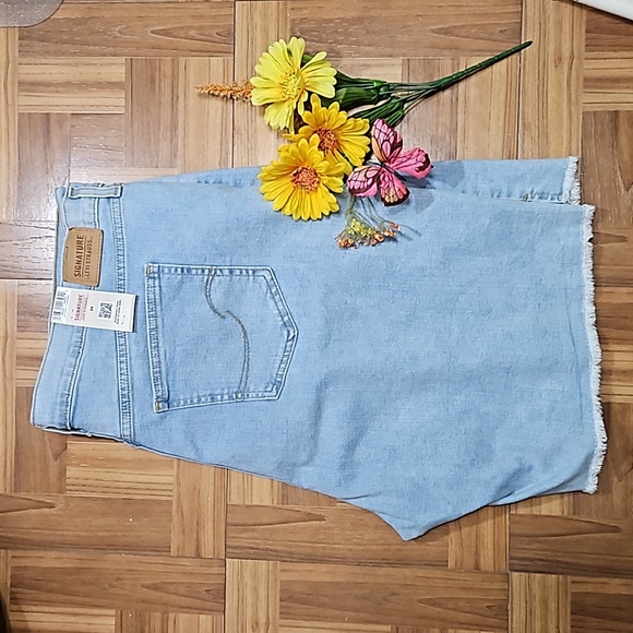 LEVI'S SIGNATURE plus size cut off shorts - Picture 1 of 16